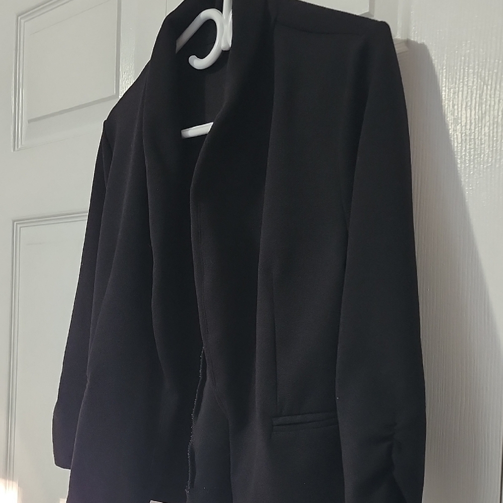 Eclipse Women's Classic Black Blazer - Picture 4 of 4